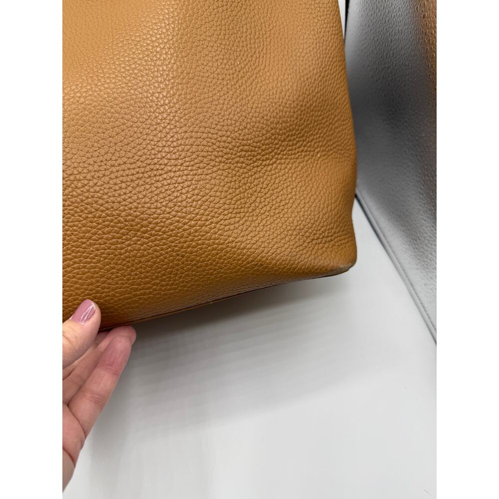 Tory Burch Tote Bag Pebbled Leather - Tan/ Camel gold hardware - Picture 5 of 9